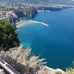 Vesuvio Ruins B&B 3*